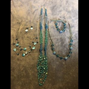 Women’s jewelry lot